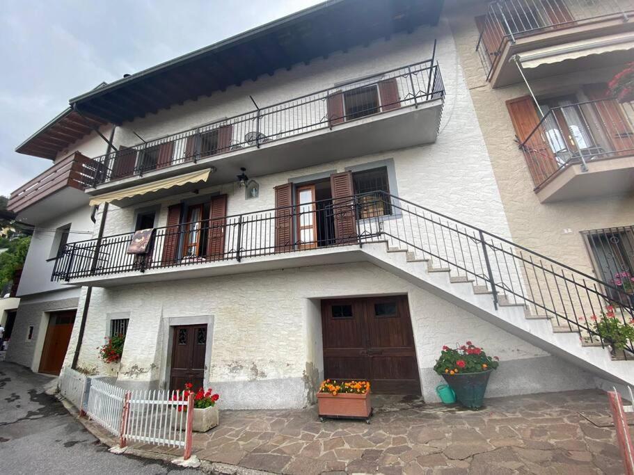 Casa Vacanze Il Pettirosso. Пізоньє Екстер'єр фото